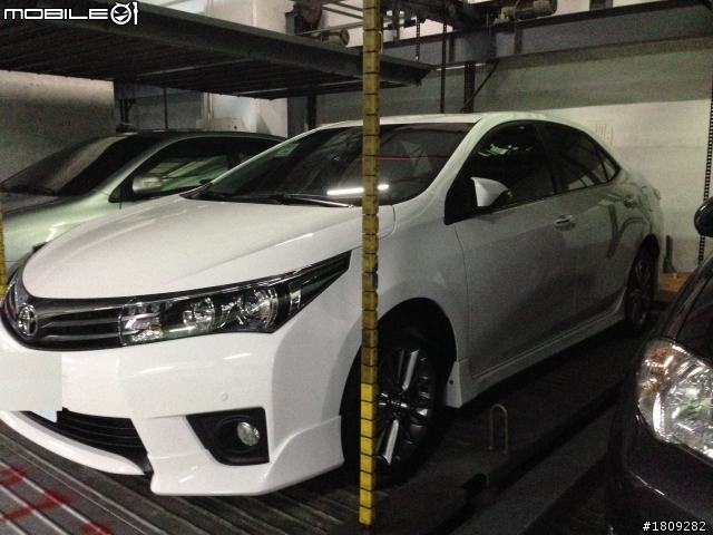 我家樓下停車場出現的New Altis 2014 Z