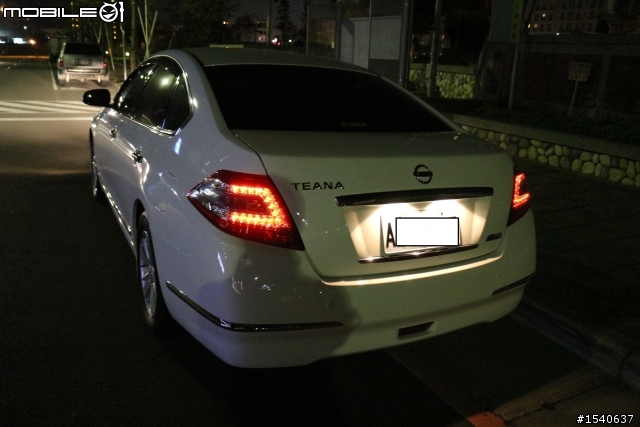 [非專業開箱] 2013 極簡 超淨白 ALL NEW TEANA 2.0 TA