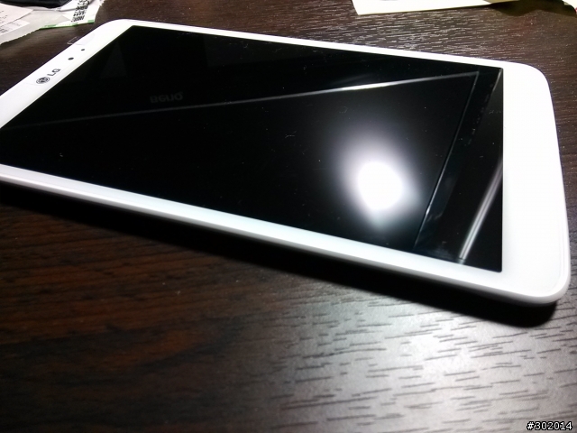(更新)LG G Tablet 8.3 開箱.......營幕有暗點