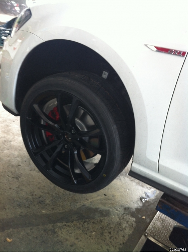 開箱~Gti 7 入手~~12/24更新圖煞車換裝了~~