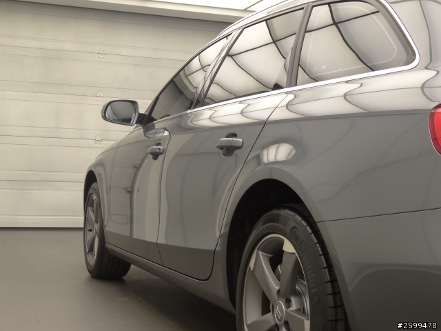 開箱圖 - Audi A4 Avant 1.8t 雨幕灰