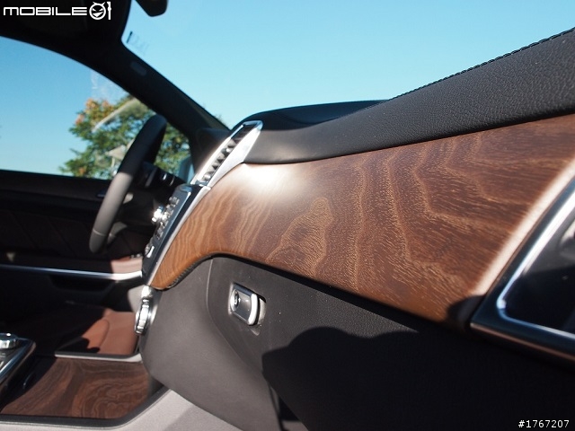 2014型GL350鑽石白小開箱