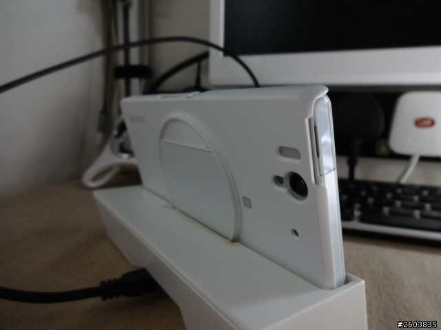 xperia z，qx10 轉接殻 (SPA-ACX1)，充電座