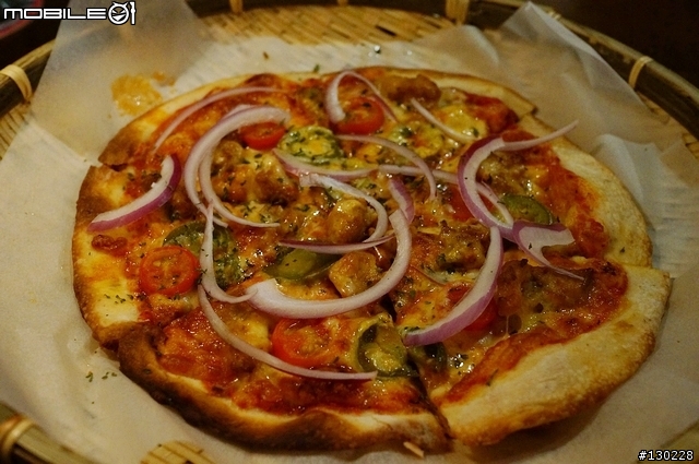 隱身在新店裡的平價小酒館-Buddy House