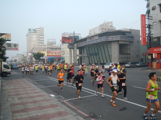 歡笑、美食聚一堂--2013屏東單車國道馬拉松