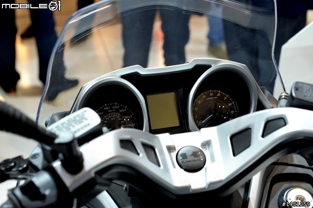 [EICMA2013] KAWASAKI速克達J300歐洲首發 、改款Z1000同步發表