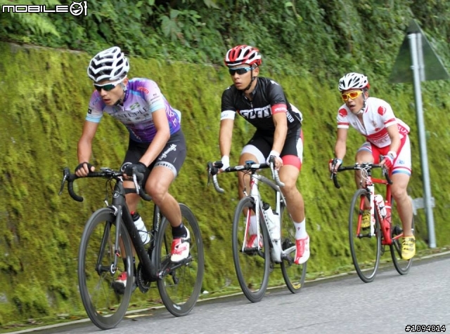 2013 台灣自行車登山王挑戰照片分享(新白楊恆山隧道前)