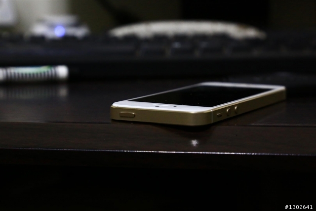 I PHONE 5S 螢幕面板翹起..尋求各位後續處理方式