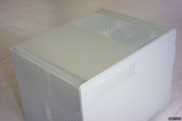 <開箱>聯力PC-V353 with HD7850 組 CROSSFIRE 三螢幕實記