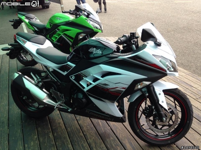 Kawasaki 小忍300 & Z800.來啦.小忍「345」.Z800「488」