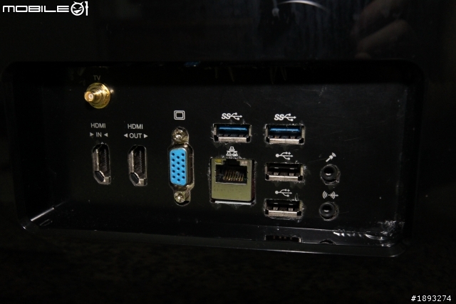 [開箱] msi 微星AIO電競龍魂機 AG2712 GAMING All-in-One