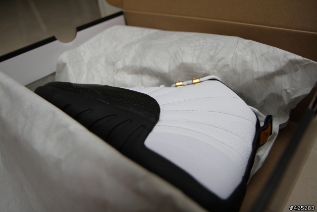 ［開箱］Air Jordan XII Taxi － 經典