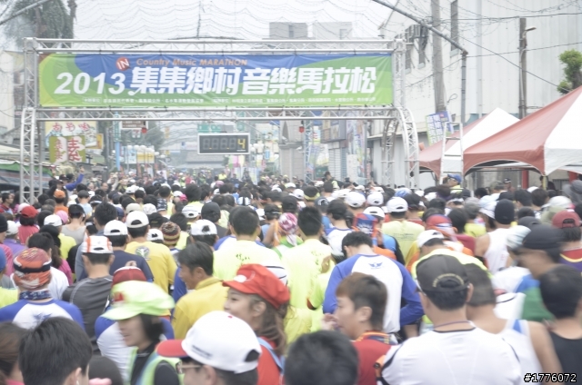 [照片分享] 13.12.22 南投集集音樂馬拉松  by戴帽子的人
