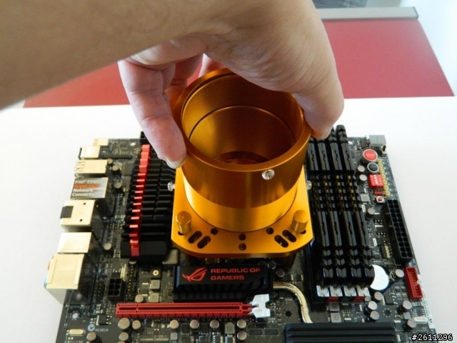 越頻 水冷散熱器 RU-02 開箱使用