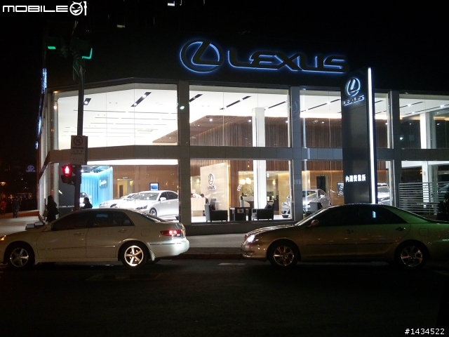 【全球首開箱】BenQ F3 四核心+1300萬畫素手機(1/21日新增拍攝照片與缺點整理)