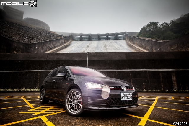 黑的才對味 GOLF 7 GTI (1/13更新)