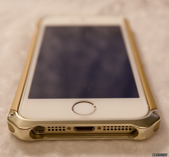 開箱文Element Case Ronin Au 璀璨金色版 iPhone 5S金色
