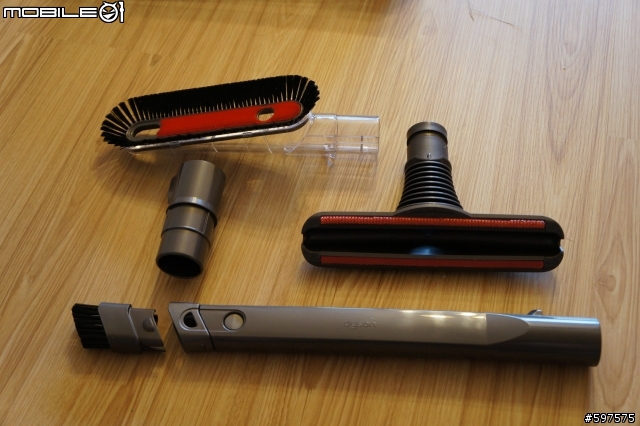 [開箱] Dyson DC48 吸塵器- 送給自己和老婆的耶誕禮物~~