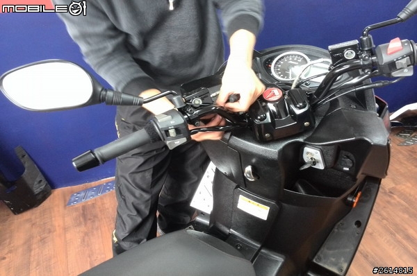 [開箱]穩特固機車無線電MR100+分享