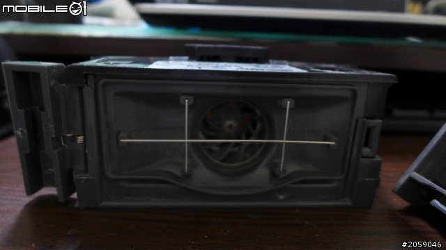 [開箱及使用心得]Proscenic 902掃地機器人[補充聲音和碰撞的影片]