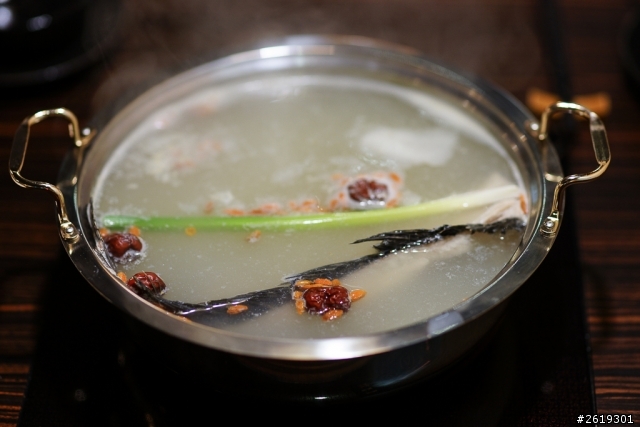 值得老饕嘗鮮的麗江斑魚火鍋