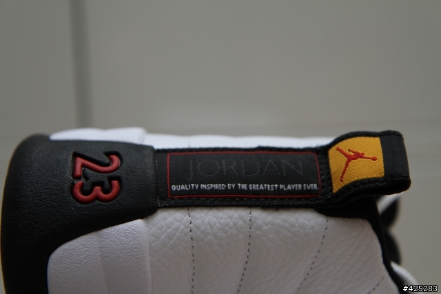 ［開箱］Air Jordan XII Taxi － 經典