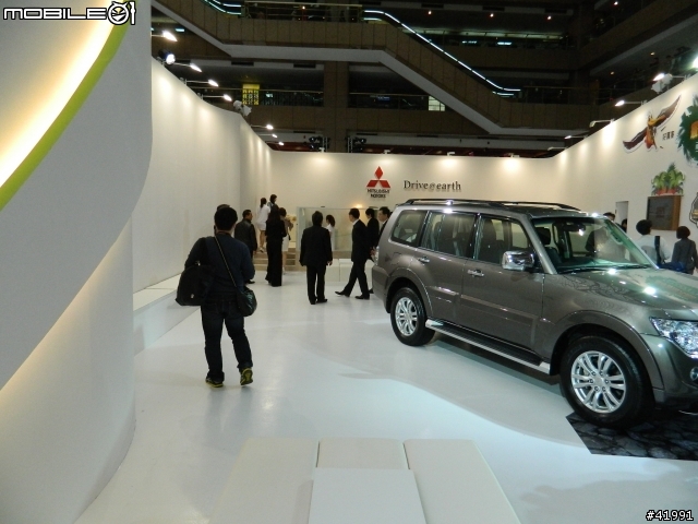 2014 Mitsubishi車展記者會....與伊林名模第一次的親密接觸