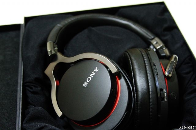 [開箱] SONY MDR-1RBTMK2  藍牙耳機