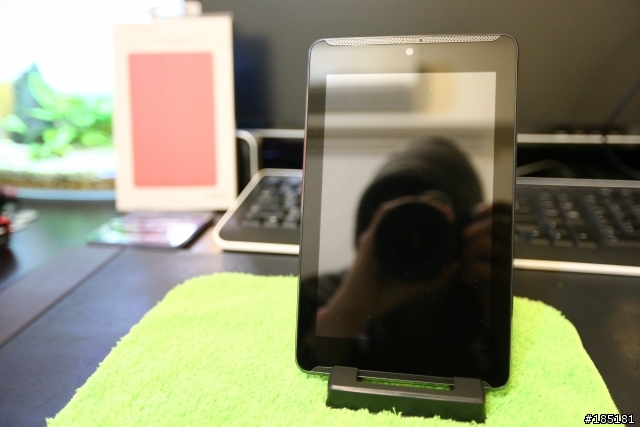 [lag很大的開箱PART 2] 女王送我的ASUS Fonepad 7!!!