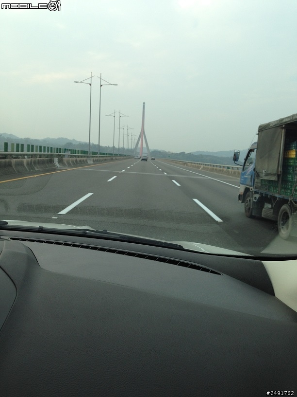 真KUGA 2.0S運動版 24小時試駕心得...^^