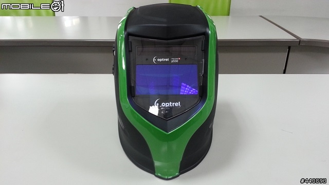[ 另類開箱 ]變色龍~Optrel瑞士焊接防護面具-P550
