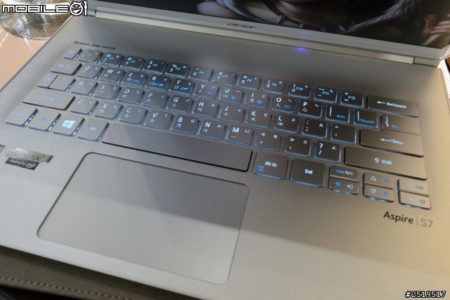 [開箱] 終於我還是買了acer s7-392