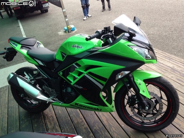 Kawasaki 小忍300 & Z800.來啦.小忍「345」.Z800「488」