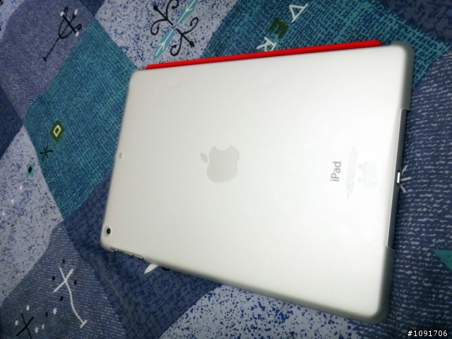 開箱 iPad AIR 透明背殼+smart-cover紅