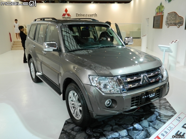 2014 Mitsubishi車展記者會....與伊林名模第一次的親密接觸