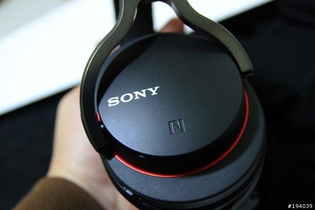[開箱] SONY MDR-1RBTMK2  藍牙耳機