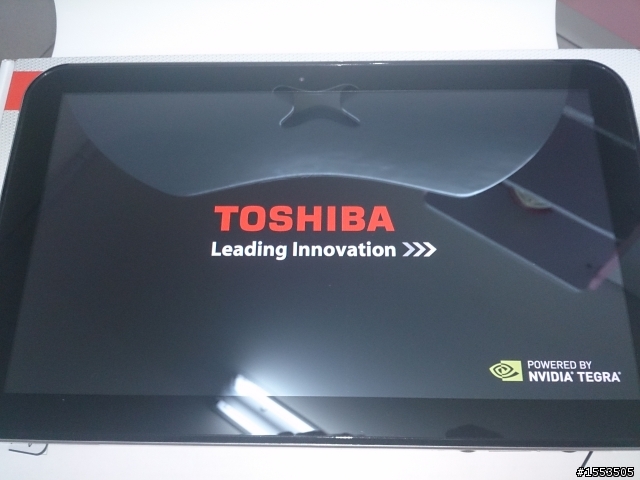 13.3吋●TOSHIBA Excite 13 AT335 ● 看漫畫影片超好用