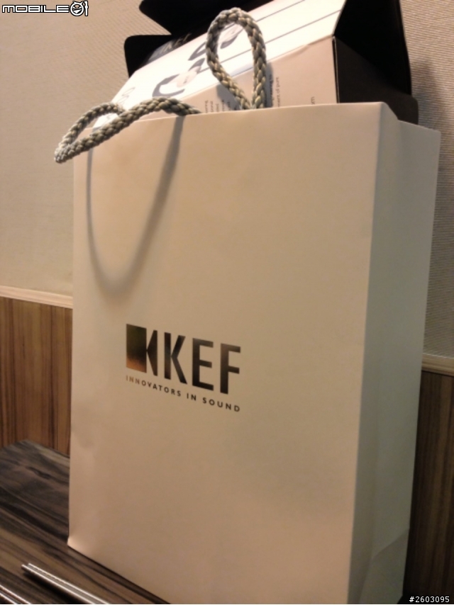 我的耳機亂亂買之路(二)---最新入手KEF M500開箱