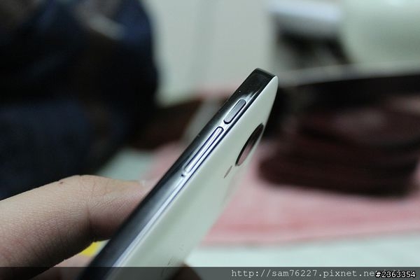 [開箱文] LG Google Nexus 5(白)(16GB) Google原生巧克力(Kitkat)