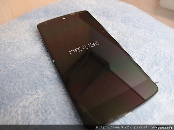 [開箱文] LG Google Nexus 5(白)(16GB) Google原生巧克力(Kitkat)