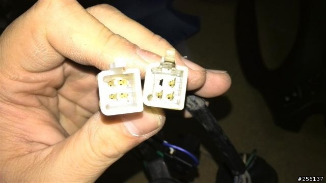 我的豪邁奔馳E1也成功的改上GP大燈囉~手殘全紀錄XD
