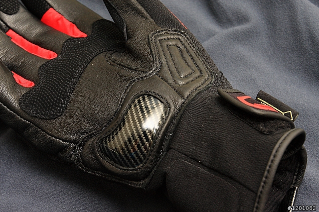 [開箱]來雙有防護效果的雨季手套吧 KOMINE GK-775 GORE-TEX