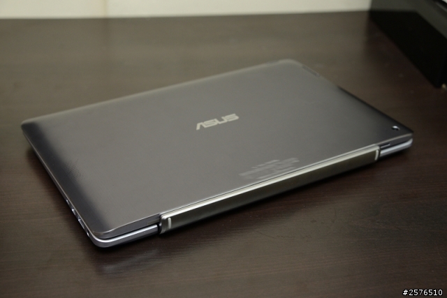 [心得] ASUS Trio TX201安卓平板+Win8一機可同時三用的變形筆電