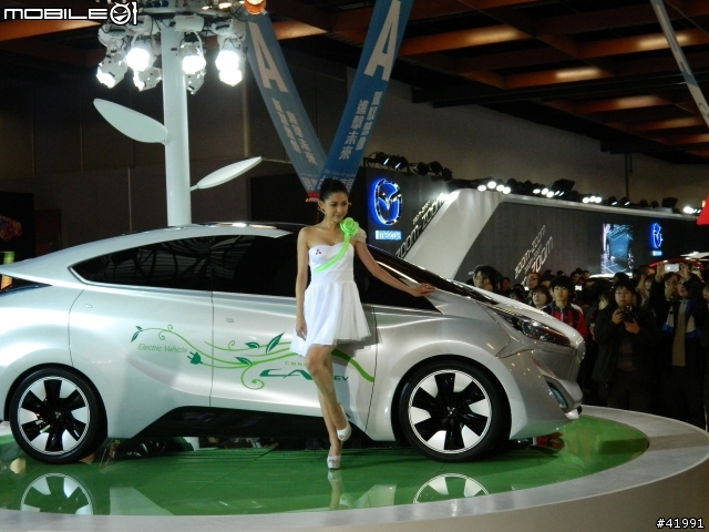 2014 Mitsubishi車展記者會....與伊林名模第一次的親密接觸