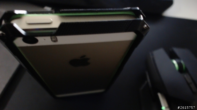 [開箱] Razer iphone 5 protection frame 與香檳金的邂逅