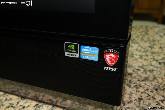 [開箱] msi 微星AIO電競龍魂機 AG2712 GAMING All-in-One