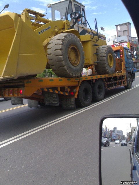 NISSAN UD 380 多功能板車