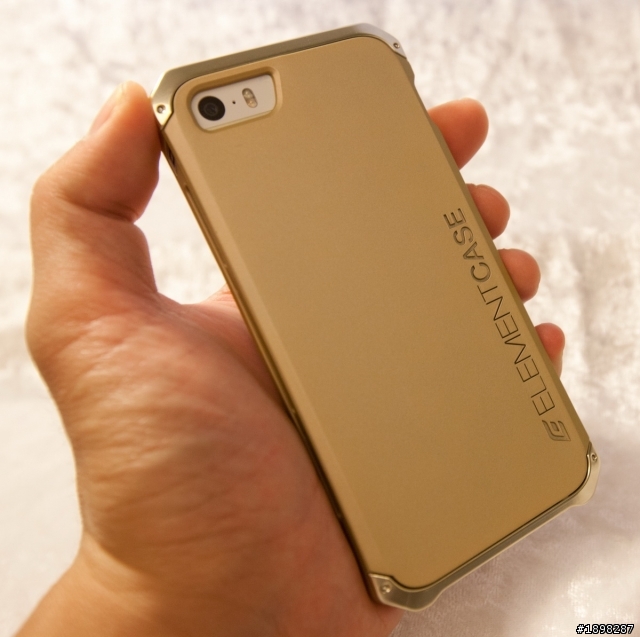 開箱文Element Case Ronin Au 璀璨金色版 iPhone 5S金色