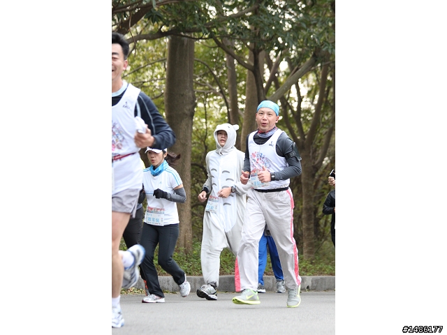 [相片]102/12/28台中彩虹眷村路跑拍照--培德路中段
