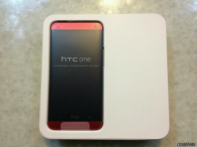HTC 紅new one 開箱